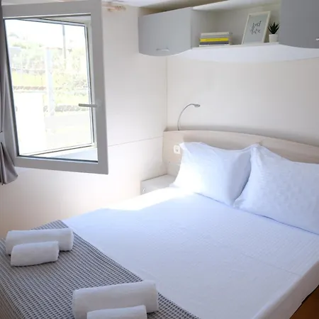 Sunset House 펜션 *